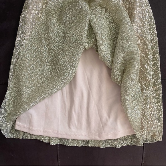 Girls Sheer Gold Leopard Print Boutique Dress with beige under lining. Very nice - Picture 8 of 9